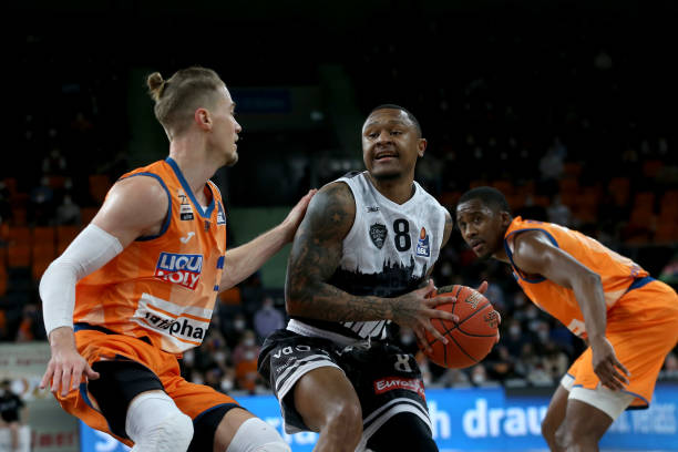 这一赛事的 这一赛事的